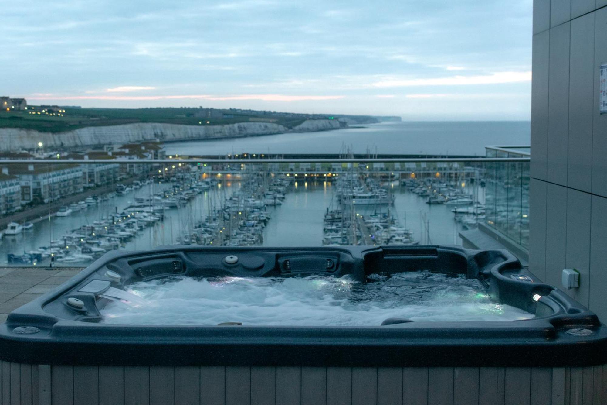 Appartement Unique Sea View Penthouse With Hot Tub à Hove Extérieur photo